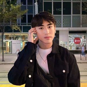 Meet your Posher, Zac